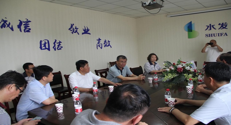 1596805379662666.jpg 【水發(fā)公用】山西省生態(tài)環(huán)境廳“百日清零”領(lǐng)導(dǎo)組蒞臨侯馬市政通污水處理有限責(zé)任公司檢查工作 (1).jpg