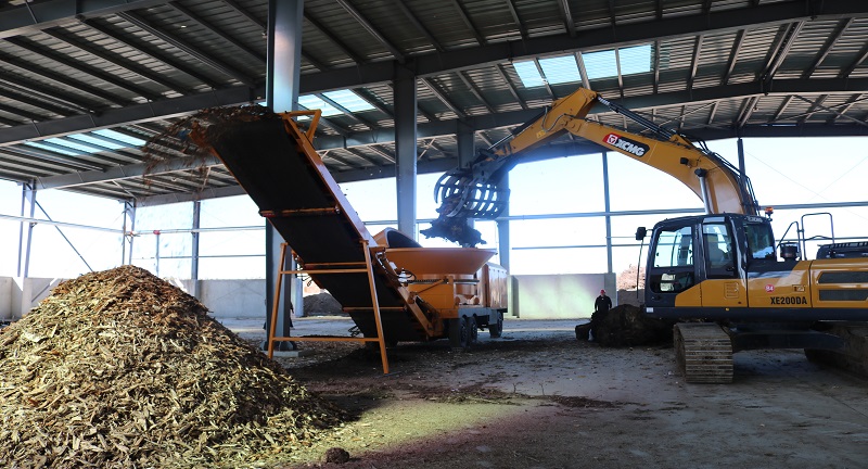 1602490301917894.jpg 富華錦河----假期不停工!富華錦河奮力沖刺 搶進度“火力全開” (2).JPG